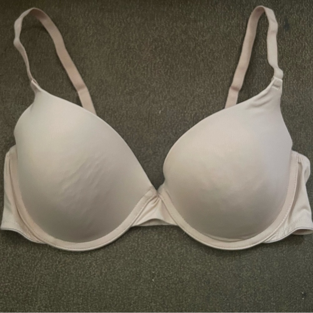 Pink Victoria’s Secret bra